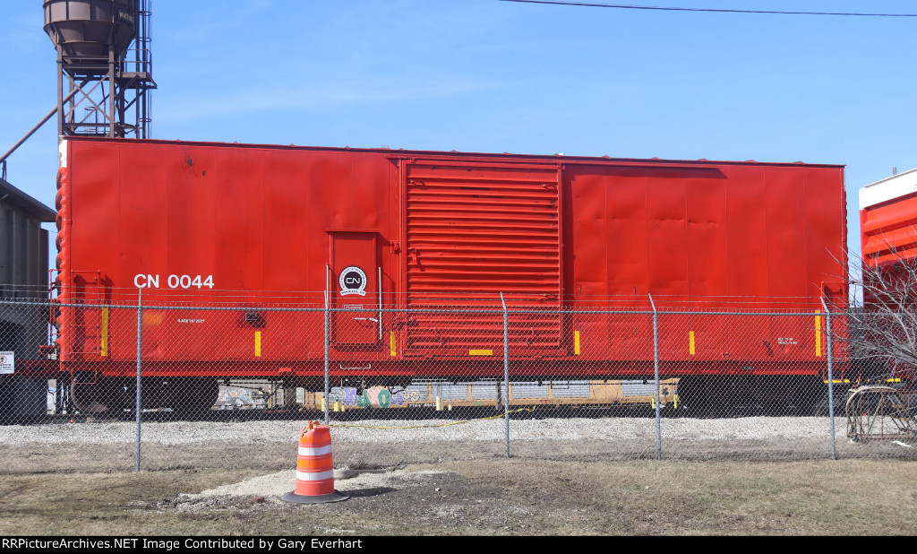 CN MW #0044 - Distributed Braking Car